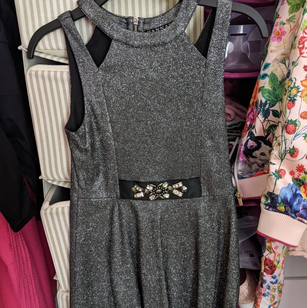 Dress girl's 8 y.o
